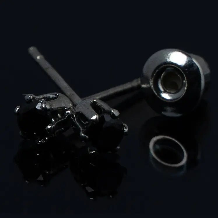 Classic Black Piercing (Zircon) LVRG