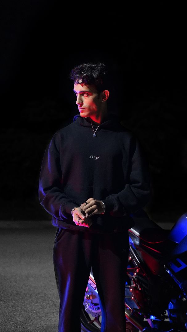 OVERSIZED SWEATPANTS