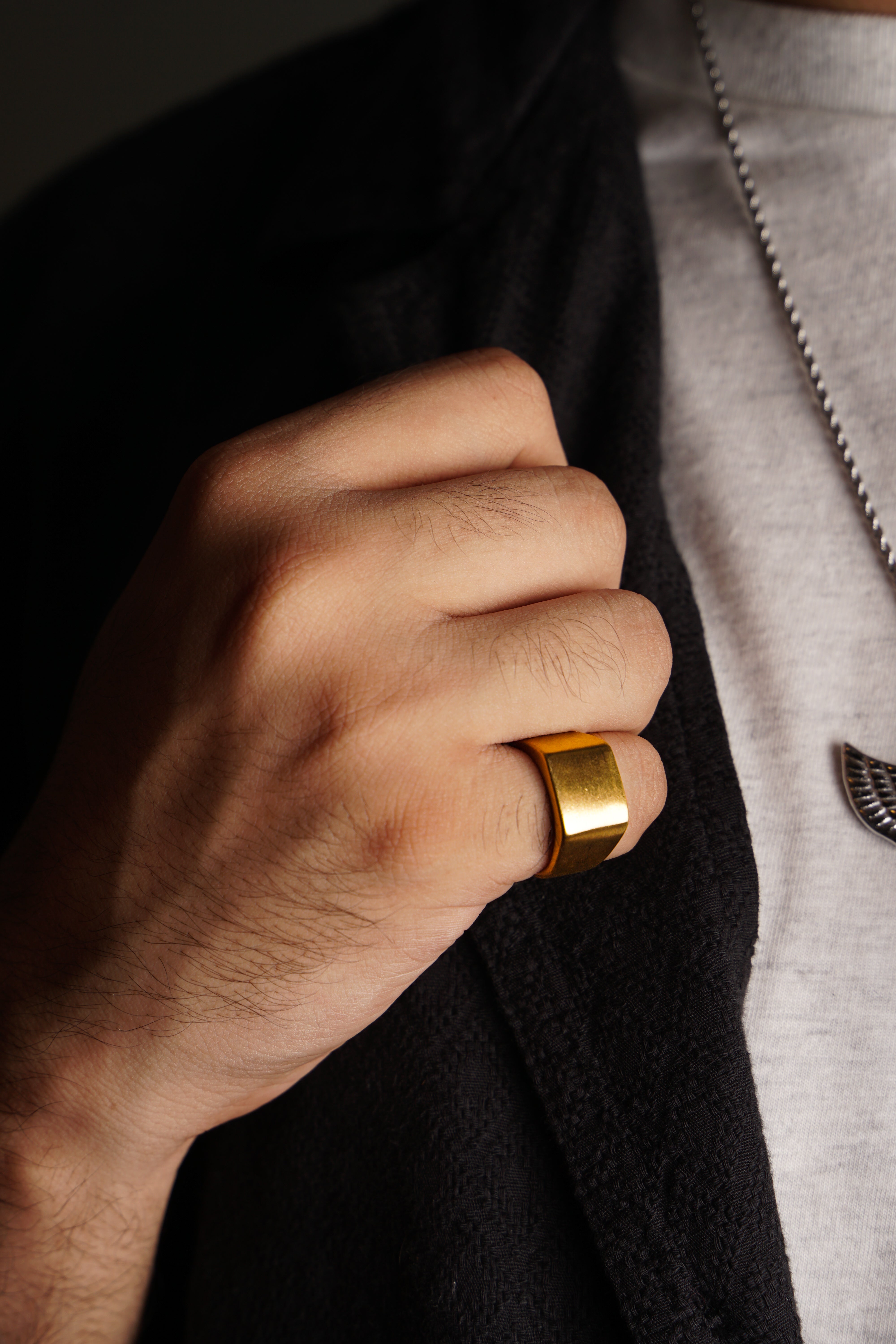 Signet Gold Ring LVRG